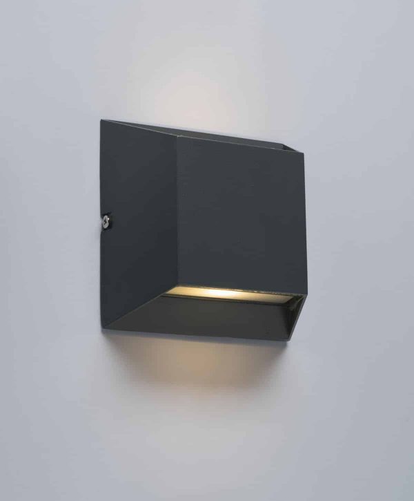 Luker Plutus Outdoor Wall Architectural Light - 2 x 3W